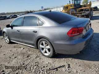 2015 Volkswagen Passat S with VIN 1VWAS7A30FC113371, listed as a Copart auction lot 52119765 with 162,431 mi miles and Clean title. Bid and sale history available at DreamBid. Image 2.