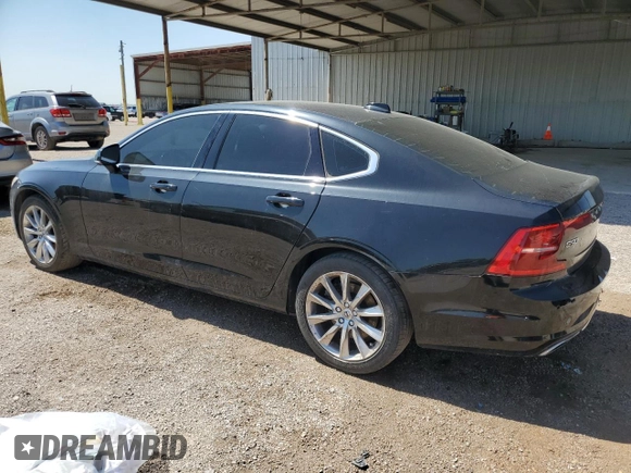 2017 Volvo S90 Momentum with VIN YV1A22MK8H1004500, listed as a Copart auction lot 49514025 with 85,847 mi miles and Clean Title. Bid and sale history available at carsss.com. Image 2.