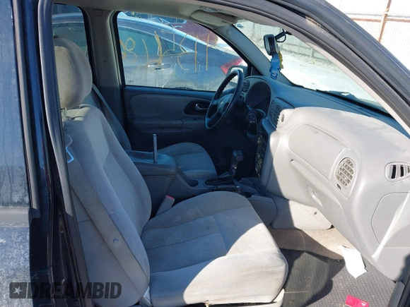 2008 Chevrolet TrailBlazer 3LT with VIN 1GNDT13S682105208, listed as a IAAI auction lot 41356686 with 103,270 mi miles and . Bid and sale history available at DreamBid. Image 5.