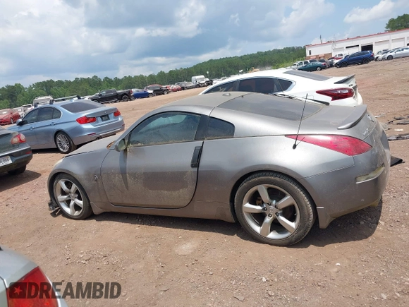 2008 Nissan 350Z Nismo z VIN JN1BZ34E88M753028, wystawiony jako IAAI lot #42410654 z przebiegiem 122 854 mil mil oraz . Historia ofert i sprzedaży dostępna na DreamBid. Obrazek 14.