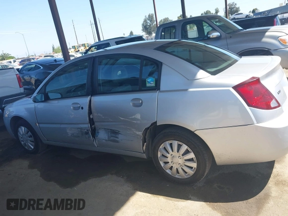 2004 Saturn ION with VIN 1G8AJ52F84Z116798, listed as a IAAI auction lot 42001660 with 152,946 mi miles. Bid and sale history available at carsss.com. Image 15.