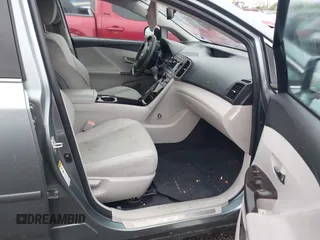2010 Toyota Venza with VIN 4T3ZK3BB4AU024218, listed as a IAAI auction lot 41892172 with 136,870 mi miles. Bid and sale history available at carsss.com. Image 5.
