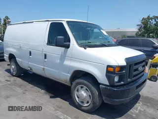 2011 Ford Econoline Cargo Commercial z VIN 1FTNE2EW0BDA09079, wystawiony jako IAAI lot #42527730 z przebiegiem 104 024 mil mil oraz . Historia ofert i sprzedaży dostępna na DreamBid. Obrazek 1.