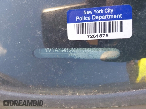 2007 Volvo S80 I6 with VIN YV1AS982971046241, listed as a IAAI auction lot 41713105 with 999,999 mi miles. Bid and sale history available at carsss.com. Image 9.