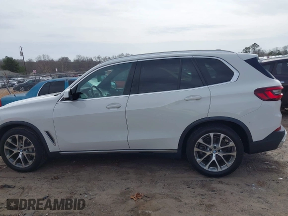 2020 BMW X5 xDrive40i with VIN 5UXCR6C01L9C65917, listed as a IAAI auction lot 41737691 with 66,657 mi miles and . Bid and sale history available at DreamBid. Image 15.