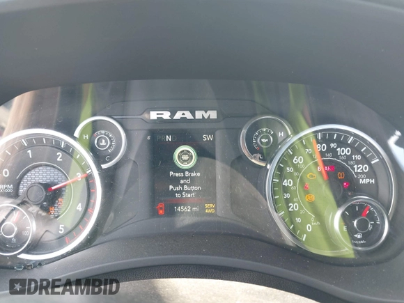 2024 Ram 2500 Big Horn z VIN 3C6UR5DL5RG303820, wystawiony jako IAAI lot #42615583 z przebiegiem 14 564 mil mil oraz . Historia ofert i sprzedaży dostępna na DreamBid. Obrazek 7.