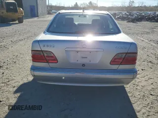 2001 Mercedes-Benz E-Class AWD with VIN WDBJF82J81X059893, listed as a Copart auction lot 80285554 with 156,713 mi miles and Clean Title. Bid and sale history available at carsss.com. Image 6.