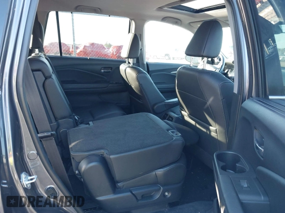 2022 Honda Pilot Special Edition with VIN 5FNYF5H26NB014269, listed as a IAAI auction lot 41239868 with 51,005 mi miles and . Bid and sale history available at carsss.com. Image 8.