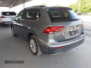 2018 Volkswagen Tiguan S с VIN 3VV1B7AX5JM052288, выставлен на аукционе IAAI как лот 42593264 с пробегом 143 029 миль миль и . История ставок и продаж доступна на DreamBid. Изображение 3.