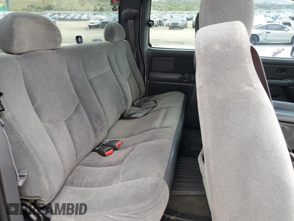 2004 Chevrolet Silverado 1500 Z71 with VIN 1GCEK19T84Z154525, listed as a Copart auction lot 54240895 with 228,359 mi miles and Salvage Title. Bid and sale history available at DreamBid. Image 10.