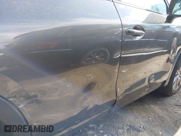 2019 Mazda CX-5 Grand Touring with VIN JM3KFBDM7K0619379, listed as a IAAI auction lot 42007107 with 209,590 mi miles. Bid and sale history available at carsss.com. Image 17.