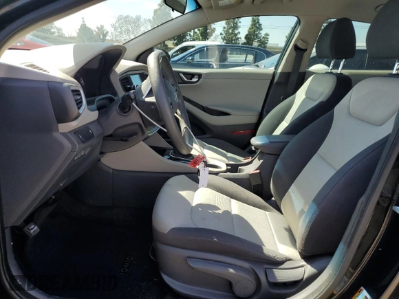 2017 Hyundai Ioniq Blue z VIN KMHC65LC7HU058072, wystawiony jako Copart lot #49851895 z przebiegiem Nie podano mil oraz Szkoda całkowita • Salvage title. Historia ofert i sprzedaży dostępna na DreamBid. Obrazek 7.