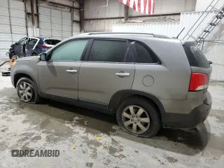2012 Kia Sorento LX z VIN 5XYKT4A63CG241446, wystawiony jako Copart lot #45536195 z przebiegiem 177 209 mil mil oraz Szkoda całkowita • Salvage title. Historia ofert i sprzedaży dostępna na DreamBid. Obrazek 2.