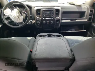 2018 Ram 1500 Express z VIN 1C6RR7KT8JS339244, wystawiony jako Copart lot #56287825 z przebiegiem 71 757 mil mil oraz Szkoda całkowita • Salvage title. Historia ofert i sprzedaży dostępna na DreamBid. Obrazek 8.