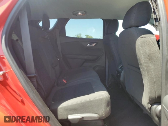 2019 Chevrolet Blazer z VIN 3GNKBCRS7KS693175, wystawiony jako Copart lot #55053555 z przebiegiem 93 895 mil mil oraz Nie do naprawy • Non repairable. Historia ofert i sprzedaży dostępna na DreamBid. Obrazek 11.