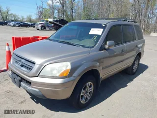 2003 Honda Pilot EX with VIN 2HKYF18613H527391, listed as a IAAI auction lot 41973453 with 253,652 mi miles. Bid and sale history available at carsss.com. Image 2.