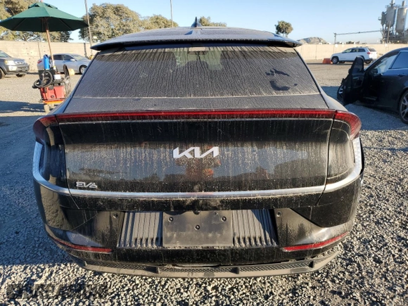 2022 Kia EV6 Wind with VIN KNDC34LA8N5060246, listed as a Copart auction lot 80116964 with 45,395 mi miles and Salvage Title. Bid and sale history available at carsss.com. Image 6.
