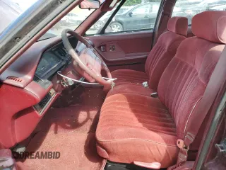 1992 Oldsmobile 88 z VIN 1G3HN53L6N1805364, wystawiony jako Copart lot #71710934 z przebiegiem 47 032 mil mil oraz Szkoda całkowita • Salvage title. Historia ofert i sprzedaży dostępna na DreamBid. Obrazek 7.