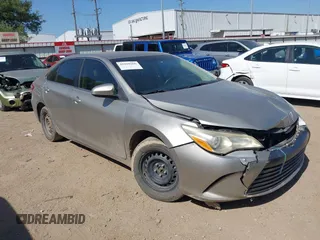 2016 Toyota Camry XLE with VIN 4T4BF1FKXGR519647, listed as a IAAI auction lot 42010266 with 123,595 mi miles and . Bid and sale history available at DreamBid. Image 1.