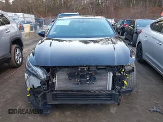 2019 Nissan Altima 2.5 SL with VIN 1N4BL4EV1KC113863, listed as a IAAI auction lot 41723231 with 99,165 mi miles. Bid and sale history available at carsss.com. Image 13.