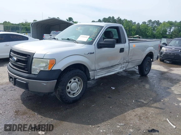 2013 Ford F-150 XL z VIN 1FTMF1CM1DKE52831, wystawiony jako IAAI lot #42401051 z przebiegiem 111 734 mil mil oraz . Historia ofert i sprzedaży dostępna na DreamBid. Obrazek 18.