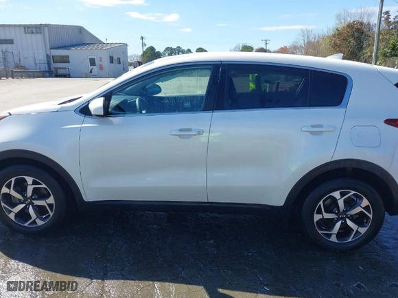 2021 Kia Sportage LX with VIN KNDPM3AC4M7933748, listed as a IAAI auction lot 41806860 with 81,286 mi miles. Bid and sale history available at carsss.com. Image 15.