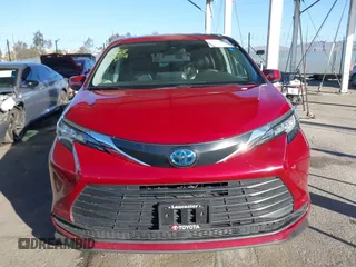 2023 Toyota Sienna LE z VIN 5TDKRKEC4PS139651, wystawiony jako IAAI lot #41310256 z przebiegiem 57 792 mil mil oraz . Historia ofert i sprzedaży dostępna na DreamBid. Obrazek 12.