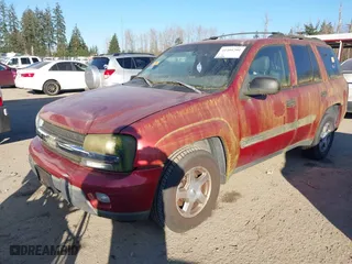 2002 Chevrolet TrailBlazer LS with VIN 1GNDT13S722423460, listed as a IAAI auction lot 41401201 with 203,385 mi miles. Bid and sale history available at carsss.com. Image 2.