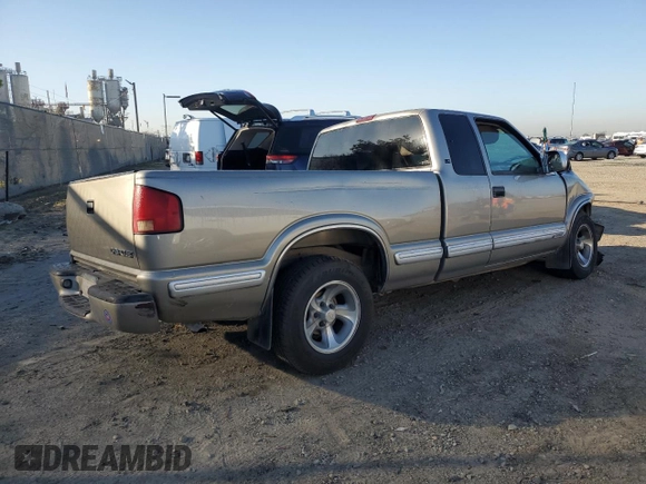 1999 Chevrolet S-10 LS with VIN 1GCCS19X8X8204988, listed as a Copart auction lot 50084925 with Not Provided miles and Salvage Title. Bid and sale history available at carsss.com. Image 3.
