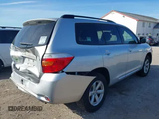 2009 Toyota Highlander z VIN JTEES41A192126069, wystawiony jako IAAI lot #42288380 z przebiegiem 211 915 mil mil oraz . Historia ofert i sprzedaży dostępna na DreamBid. Obrazek 4.