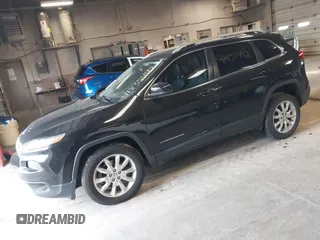 2016 Jeep Cherokee Limited with VIN 1C4PJMDB1GW304332, listed as a IAAI auction lot 41835492 with 84,567 mi miles. Bid and sale history available at carsss.com. Image 2.