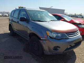 2007 Mitsubishi Outlander ES z VIN JA4MS31X97U004585, wystawiony jako IAAI lot #41974275 z przebiegiem 211 555 mil mil oraz . Historia ofert i sprzedaży dostępna na DreamBid. Obrazek 1.