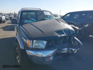 2002 Toyota 4Runner Limited with VIN JT3GN87R020237999, listed as a IAAI auction lot 41409000 with 183,169 mi miles. Bid and sale history available at carsss.com. Image 1.
