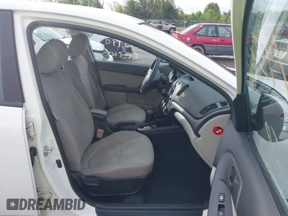 2010 Kia Forte EX z VIN KNAFU4A22A5292290, wystawiony jako IAAI lot #42195990 z przebiegiem 81 220 mil mil oraz . Historia ofert i sprzedaży dostępna na DreamBid. Obrazek 5.