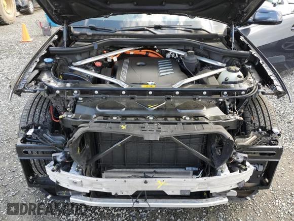 2021 BMW X5 xDrive45e with VIN 5UXTA6C03M9H41531, listed as a Copart auction lot 54133805 with 17,484 mi miles and Salvage Title. Bid and sale history available at DreamBid. Image 12.