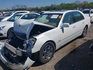 2001 Lexus LS 430 with VIN JTHBN30FX10012057, listed as a IAAI auction lot 42017083 with 201,263 mi miles. Bid and sale history available at carsss.com. Image 2.