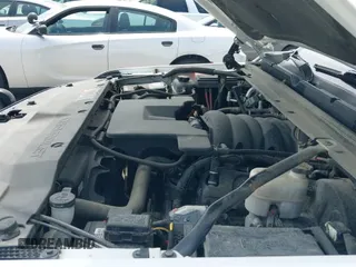 2018 Chevrolet Tahoe Commercial с VIN 1GNSKDEC8JR238969, выставлен на аукционе IAAI как лот 42440047 с пробегом 126 373 миль миль и . История ставок и продаж доступна на DreamBid. Изображение 19.