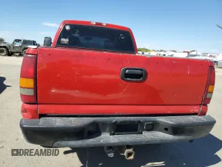 2001 GMC Sierra 1500HD SLE z VIN 1GTGK13U41F146333, wystawiony jako Copart lot #72971344 z przebiegiem Nie podano mil oraz Szkody całkowita. Historia ofert i sprzedaży dostępna na DreamBid. Obrazek 6.