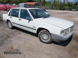 1991 Volvo 740 z VIN YV1FA8842M2506866, wystawiony jako IAAI lot #42076046 z przebiegiem 126 781 mil mil oraz . Historia ofert i sprzedaży dostępna na DreamBid. Obrazek 1.