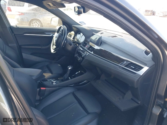 2018 BMW X2 sDrive28i with VIN WBXYJ3C3XJEJ82269, listed as a IAAI auction lot 41754391 with 106,007 mi miles. Bid and sale history available at carsss.com. Image 5.