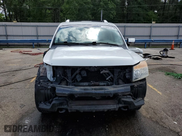 2011 Nissan Armada SV z VIN 5N1BA0ND7BN611338, wystawiony jako Copart lot #57069135 z przebiegiem 183 444 mil mil oraz Szkoda całkowita • Salvage title. Historia ofert i sprzedaży dostępna na DreamBid. Obrazek 5.
