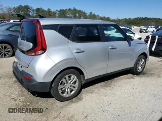 2021 Kia Soul LX with VIN KNDJ23AU0M7760492, listed as a Copart auction lot 49976655 with 108,740 mi miles and Clean Title. Bid and sale history available at carsss.com. Image 3.