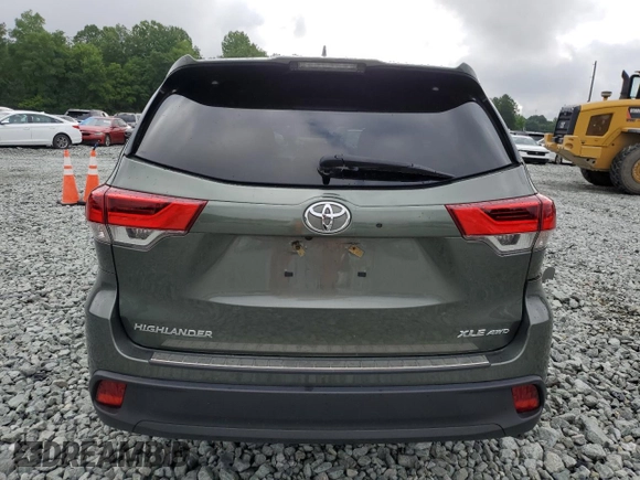 2018 Toyota Highlander SE with VIN 5TDJZRFH8JS888491, listed as a Copart auction lot 61197555 with Not provided miles and Salvage title. Bid and sale history available at DreamBid. Image 6.