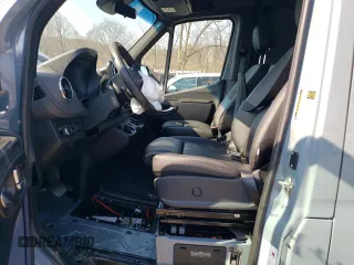 2021 Mercedes-Benz Sprinter with VIN W1Y4EBVY4MT082599, listed as a Copart auction lot 44882634 with 22,930 mi miles and . Bid and sale history available at DreamBid. Image 7.