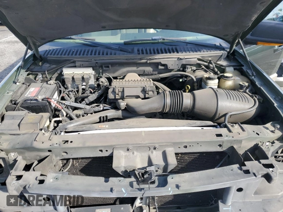 2006 Ford Expedition Eddie Bauer with VIN 1FMFU18536LA08889, listed as a Copart auction lot 43608385 with 205,096 mi miles and Salvage Title. Bid and sale history available at carsss.com. Image 12.