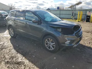 2017 Ford Escape SE with VIN 1FMCU9G91HUC16935, listed as a Copart auction lot 79975404 with 100,361 mi miles and Non Repairable. Bid and sale history available at carsss.com. Image 4.