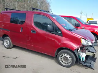 2015 Nissan NV200 S z VIN 3N6CM0KN2FK717038, wystawiony jako IAAI lot #42108926 z przebiegiem 160 577 mil mil oraz . Historia ofert i sprzedaży dostępna na DreamBid. Obrazek 1.