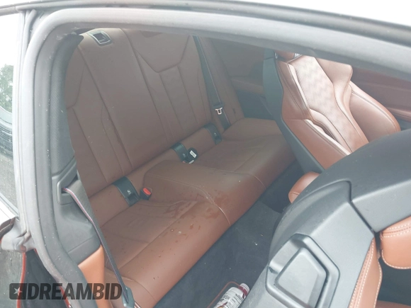 2022 BMW M4 Competition xDrive с VIN WBS43AZ04NCJ24059, выставлен на аукционе IAAI как лот 42182813 с пробегом 27 682 миль миль и . История ставок и продаж доступна на DreamBid. Изображение 8.