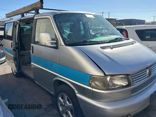 2002 Volkswagen EuroVan MV with VIN WV2MB47002H008890, listed as a Copart auction lot 81111624 with 234,800 mi miles and Clean Title. Bid and sale history available at DreamBid. Image 1.