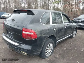 2008 Porsche Cayenne with VIN WP1AA29P58LA05720, listed as a IAAI auction lot 42037415 with 162,838 mi miles. Bid and sale history available at carsss.com. Image 4.